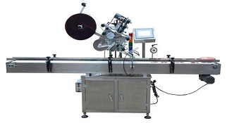 貼標機在各行業(yè)中的應用