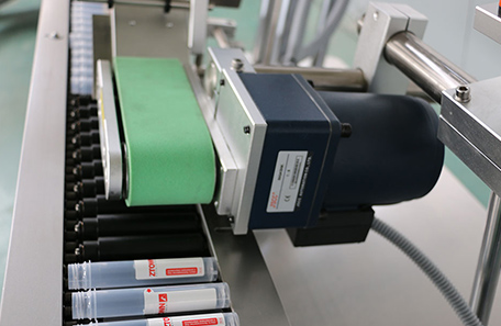 臥式試管貼標機