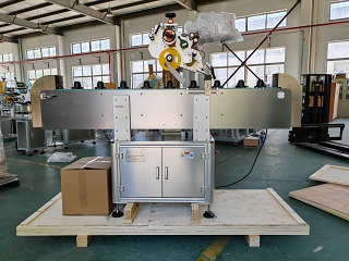 2025.8.14智利平面不干膠貼標機1臺