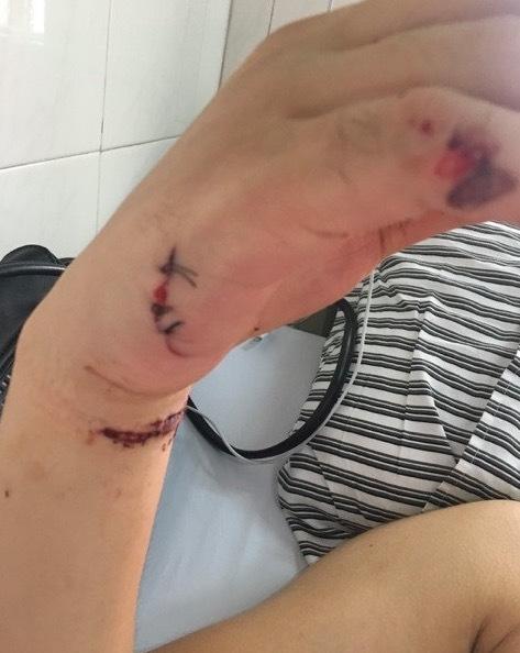 香港今晚开奖结果开奖记录和男子持菜刀砍伤同学与一男子持菜刀砍学生